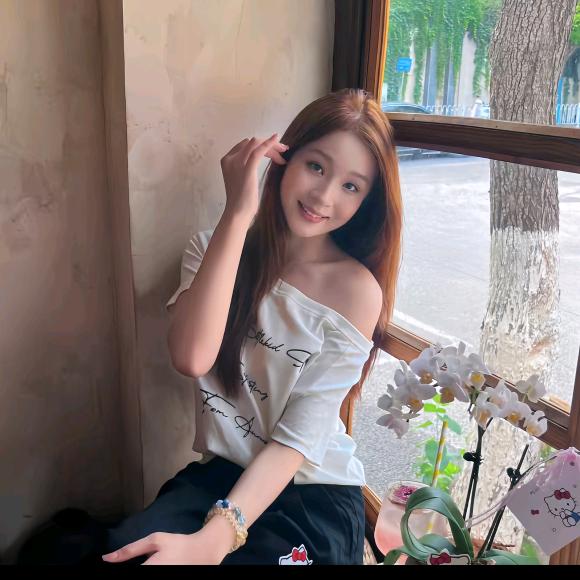 乐乐妈宝藏女孩