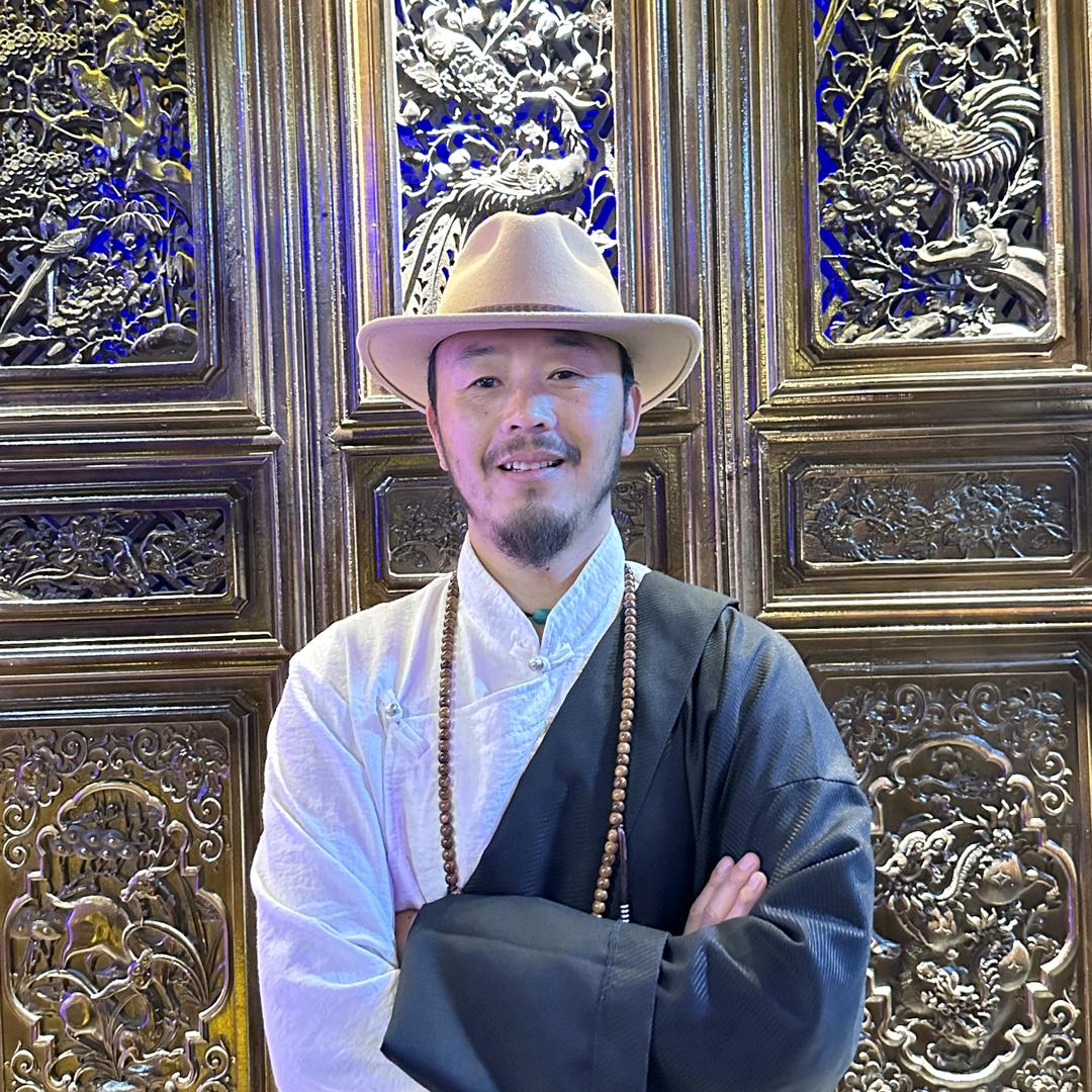 @阿茸次仁