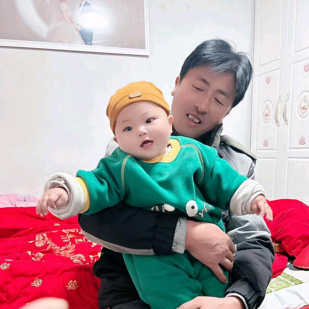 源头的枫叶