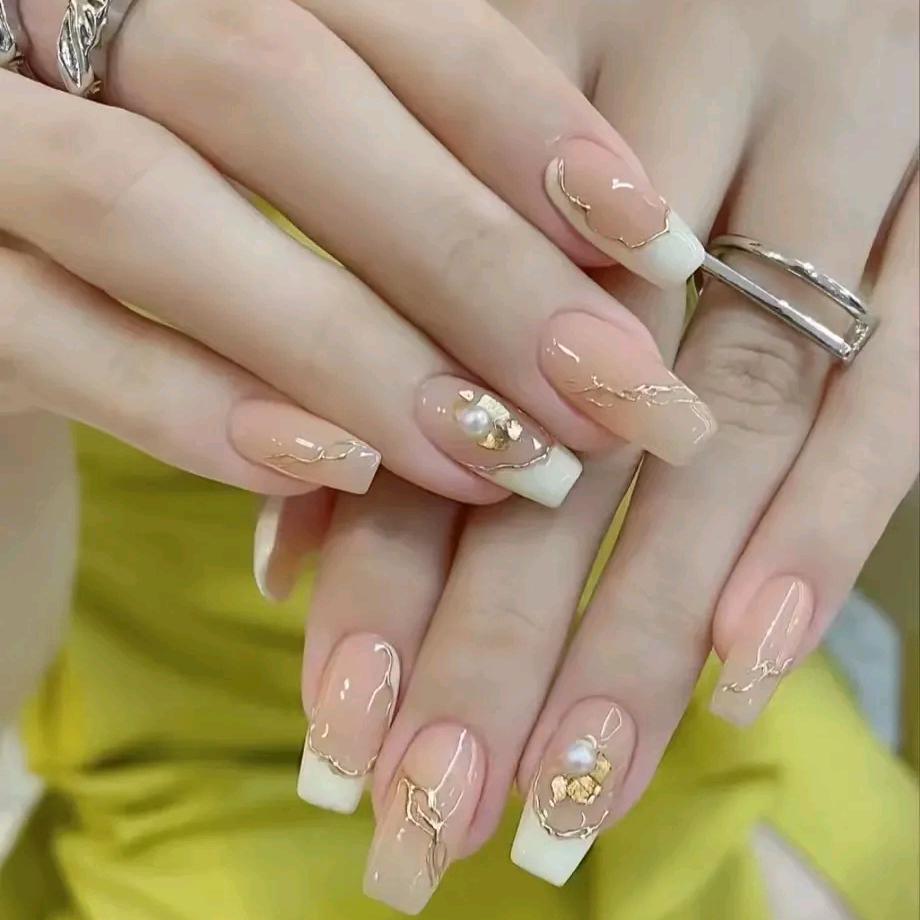 诗韵达人屋美甲美睫