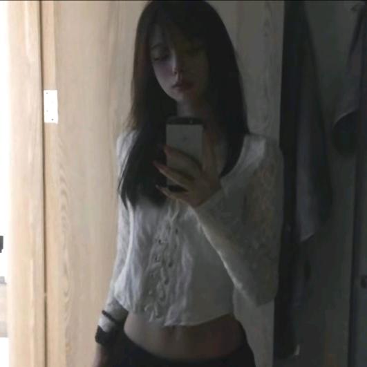 糊了的面包yu