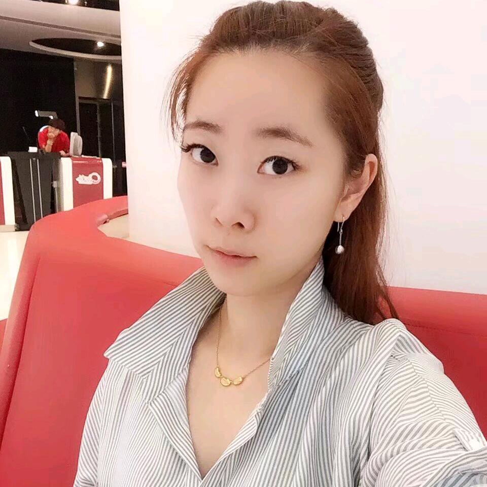 喜欢健身的90后小姐姐