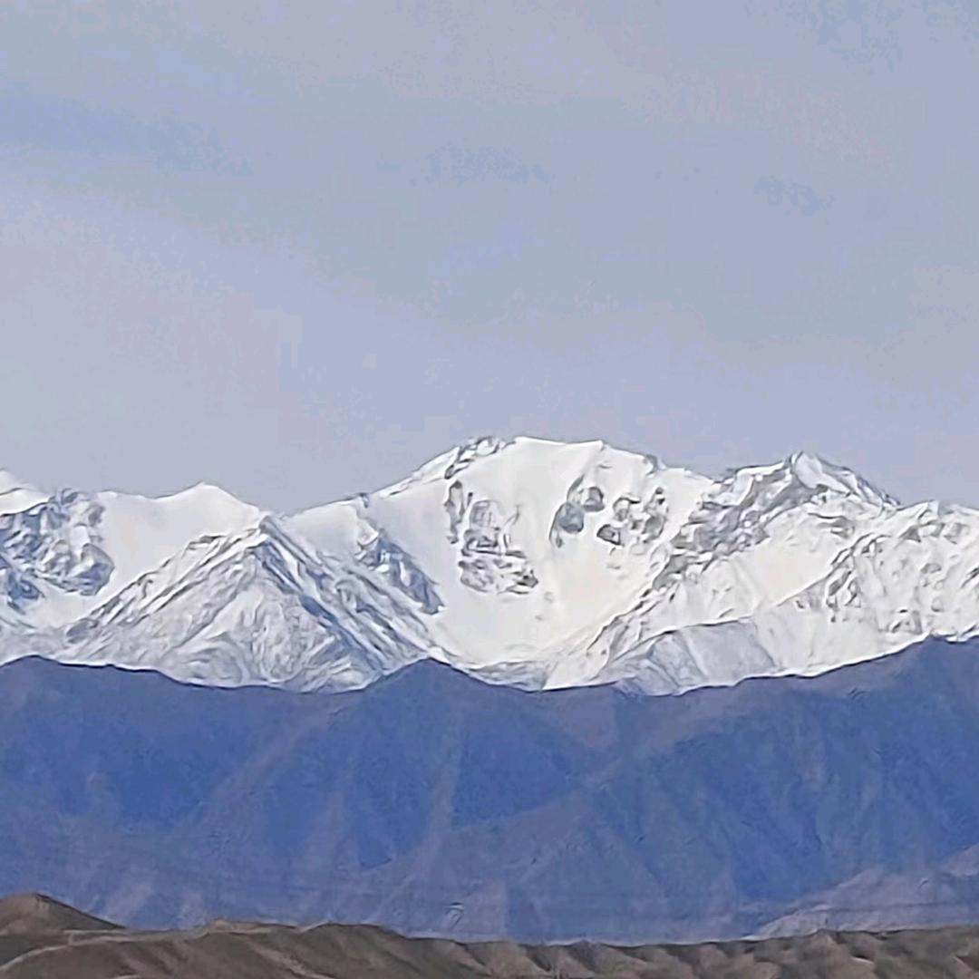 远山⛰️