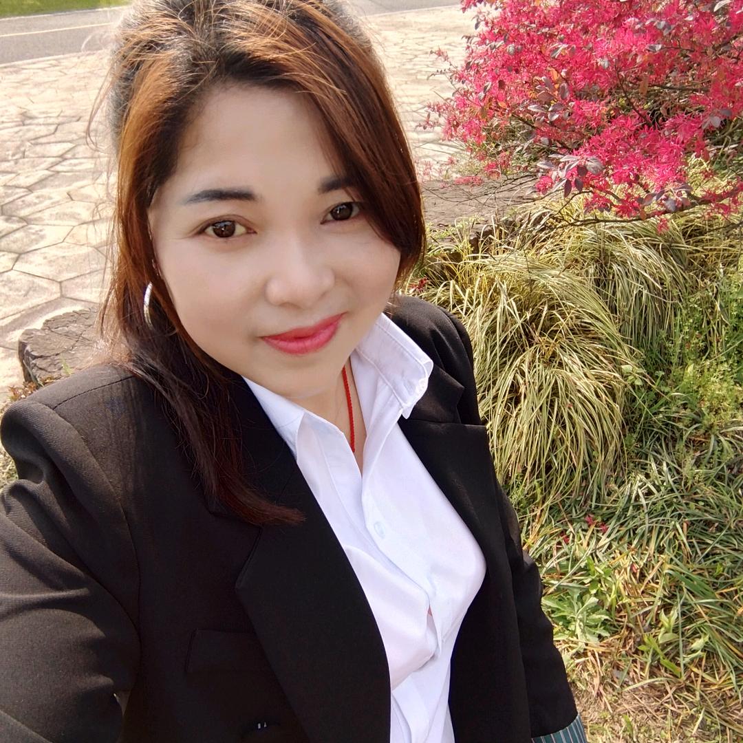 英英英