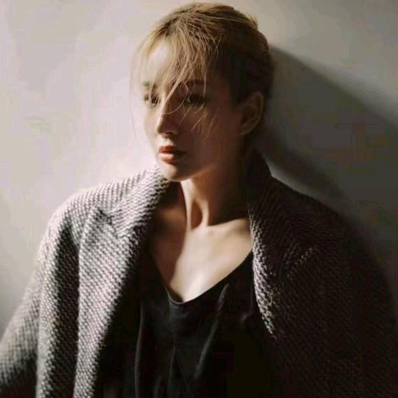 洛哥（轻奢女装）
