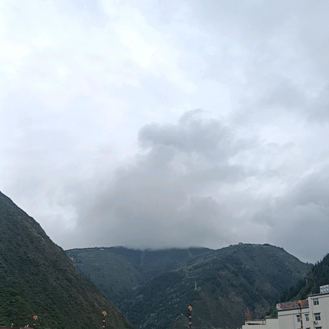 一笑～而过
