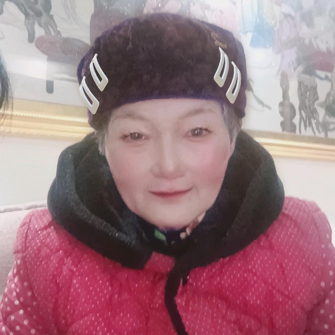 何锦芳