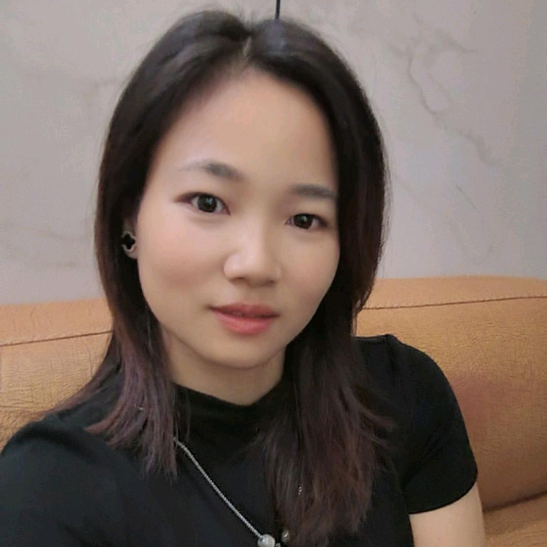 富婆出摊:小莉