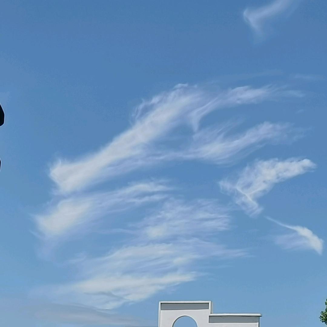 天空之镜
