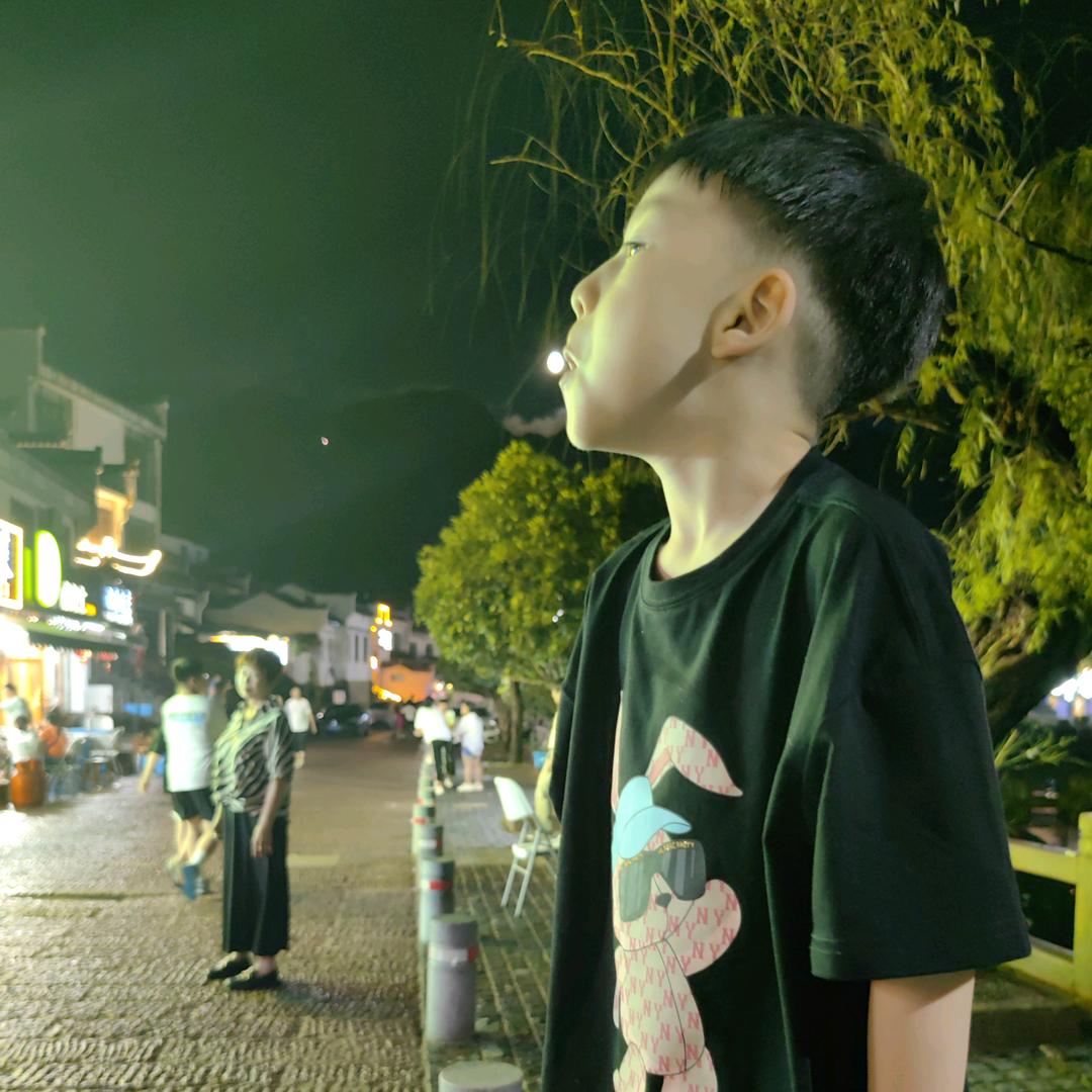 李东