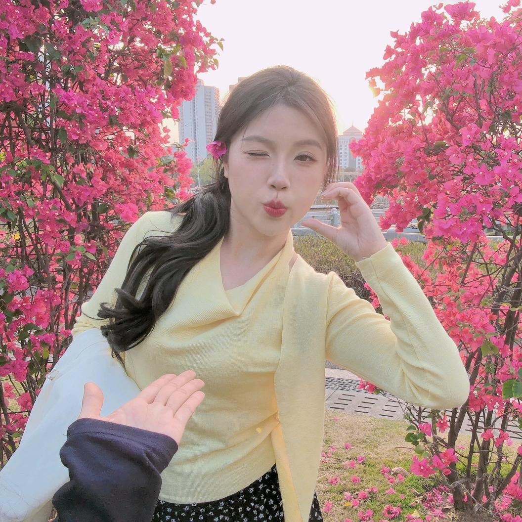 青青草原上的秃头仙女