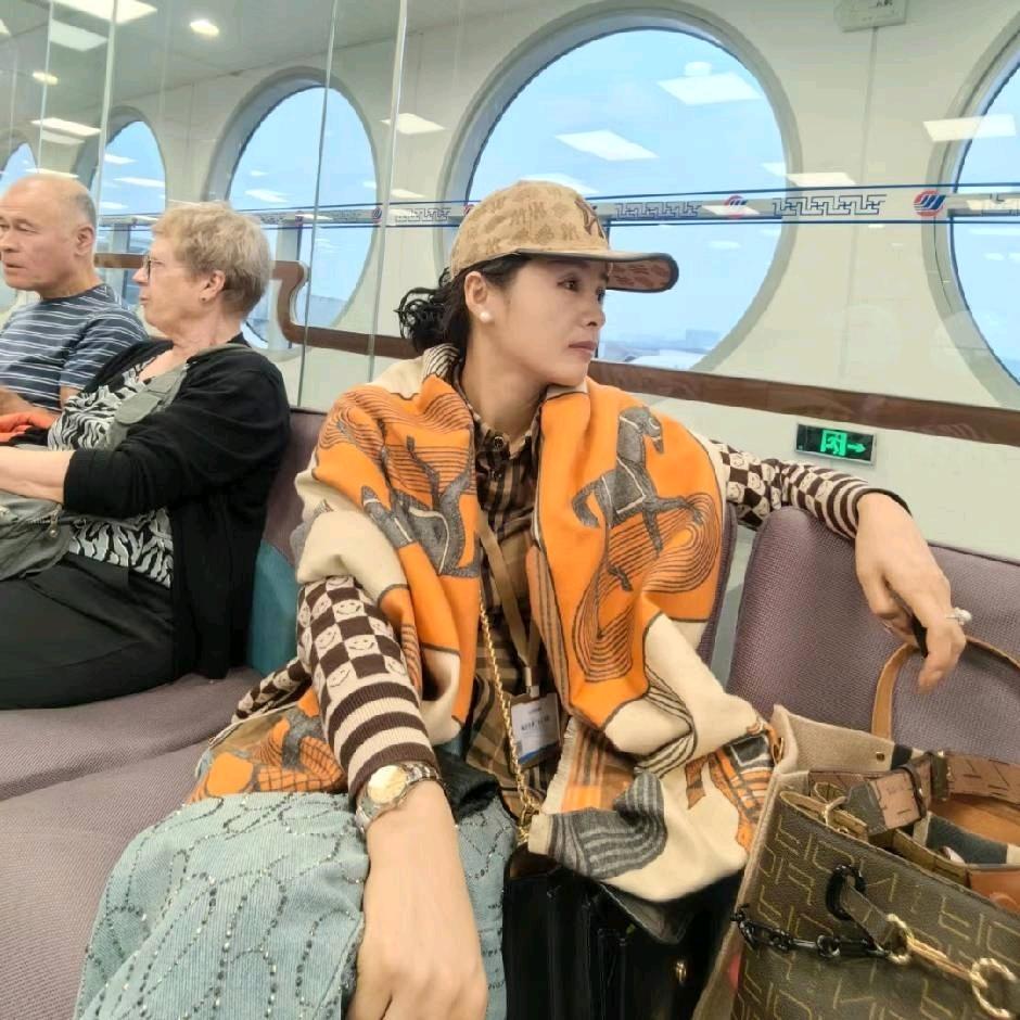 小燕子🎋众信旅游