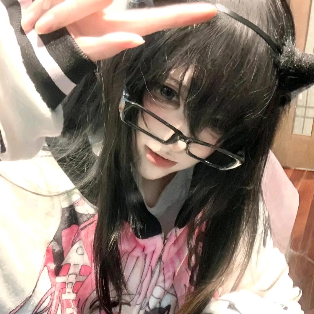 亡亻本