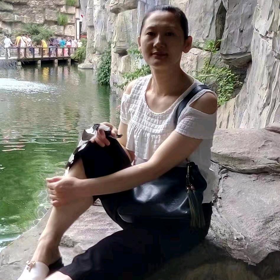 她叫小琴琴
