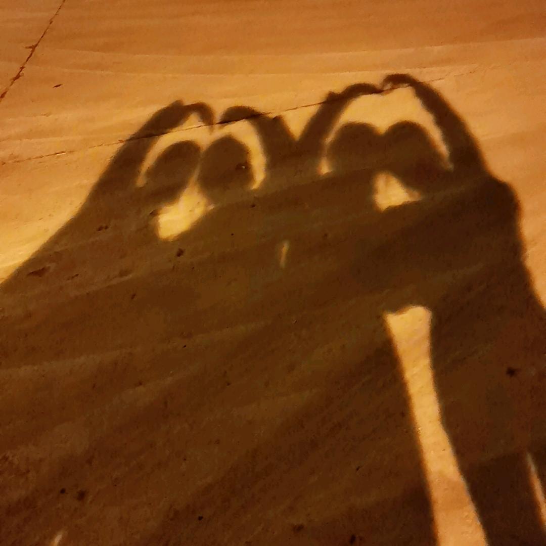 已不再，已不在