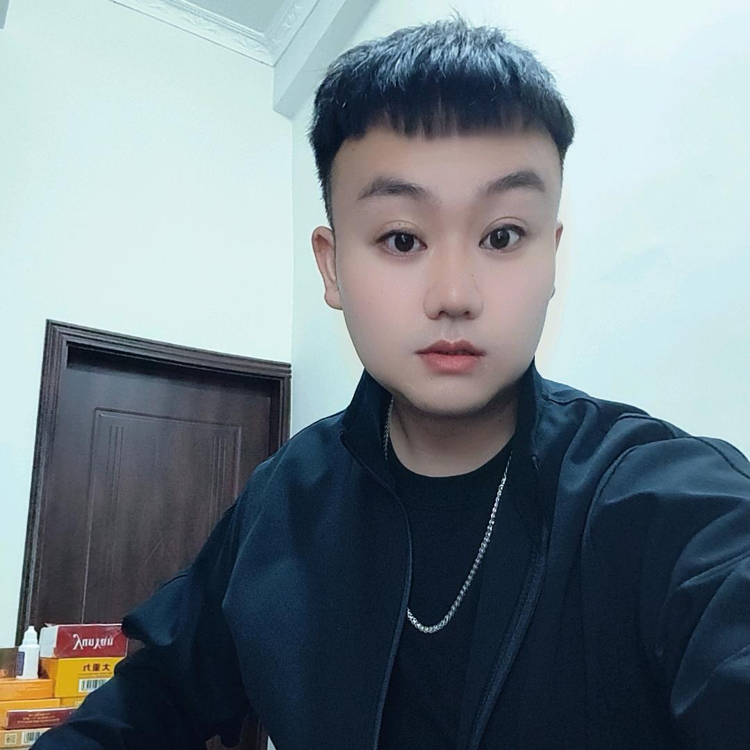 杨 小 雷