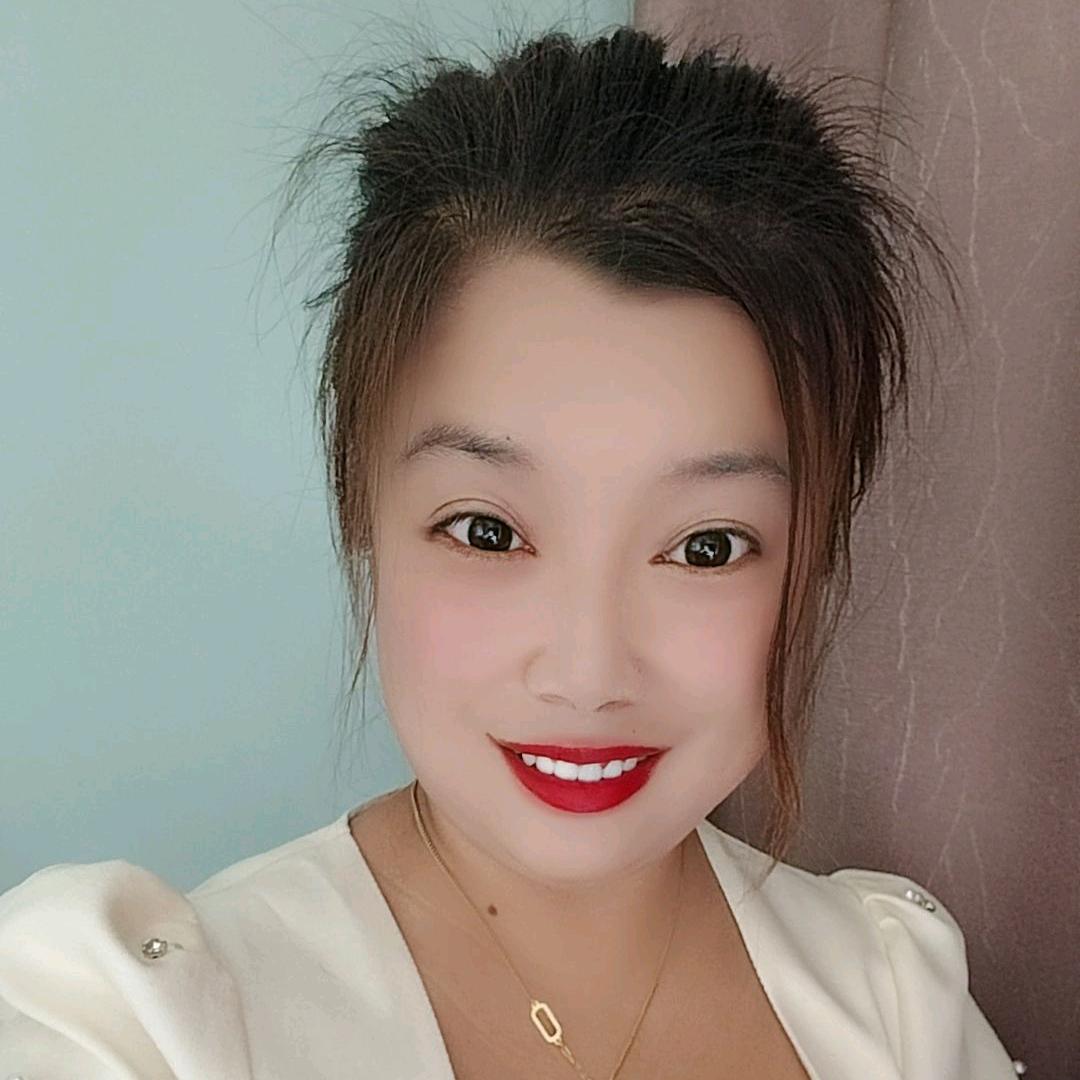 爱笑的女孩