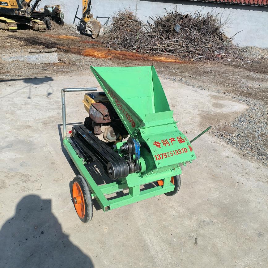 宫仁国枝条粉碎机