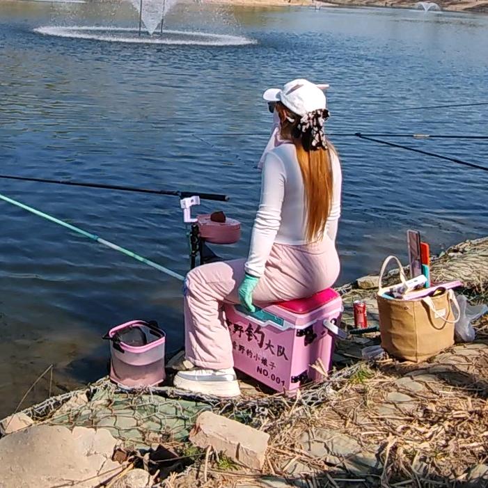 野钓小娘子 主页加北京钓友群