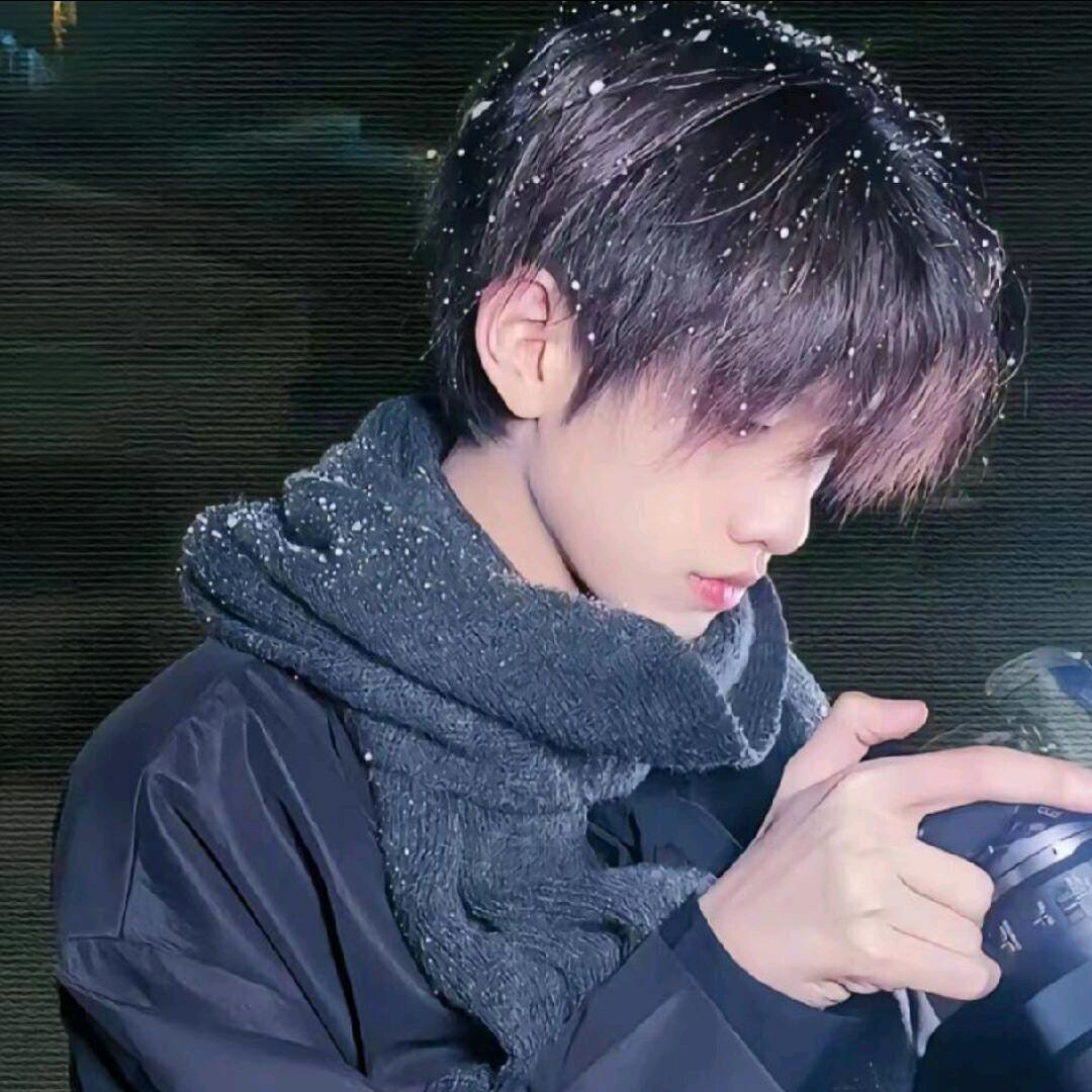 梦想成为猛攻大师带女友飞被踢死