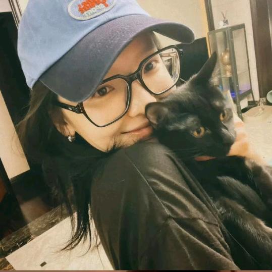 小猫流泪