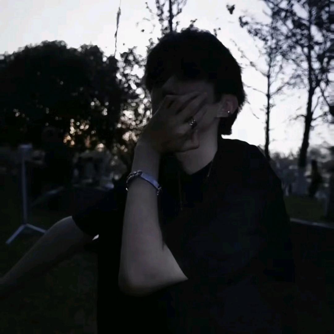 .楠梧〉