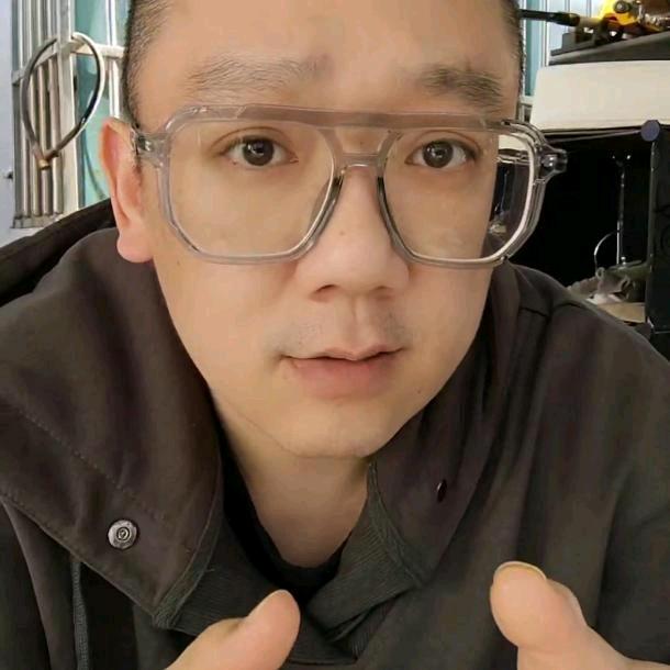 黄77养的鸡🐓