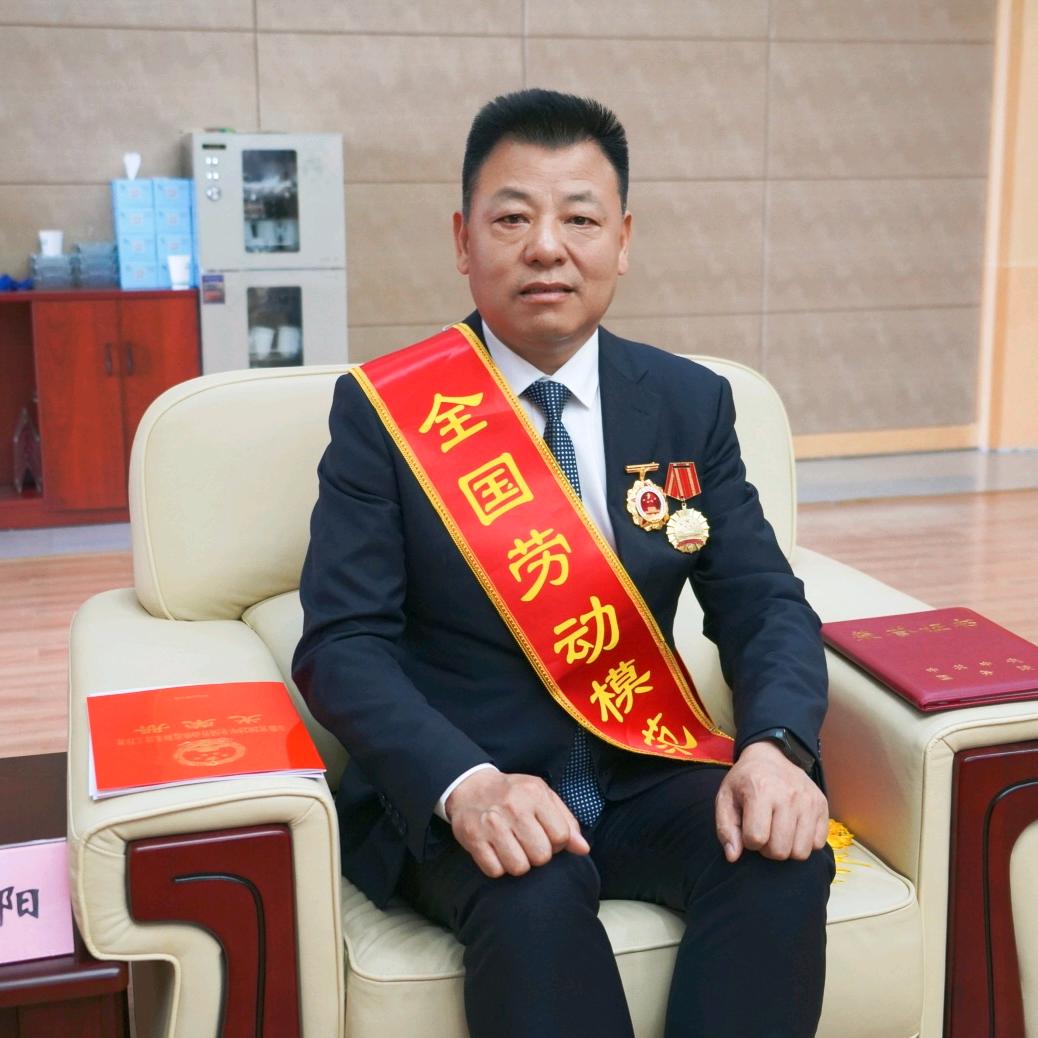 聚红盛董事长—邸道阳