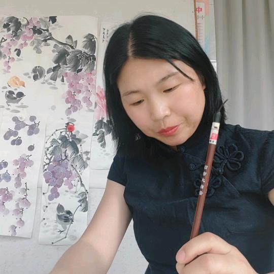 乡野村姑爱书画