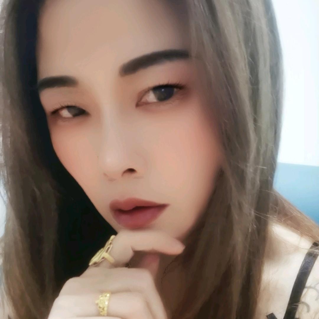 香烟熏黄了手指