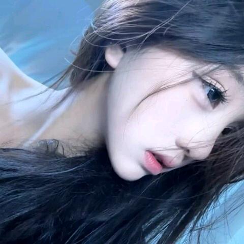 客服–瑶瑶（10：00~24：00）