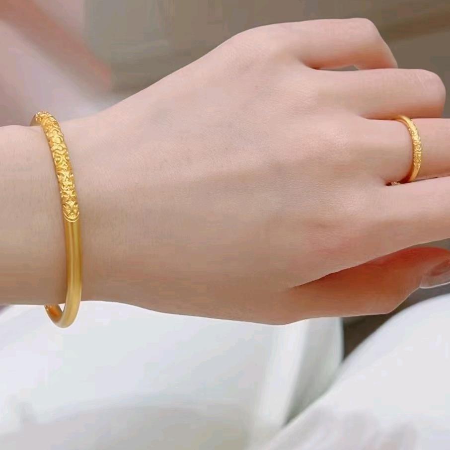 🥤汽水味的小盆友✨