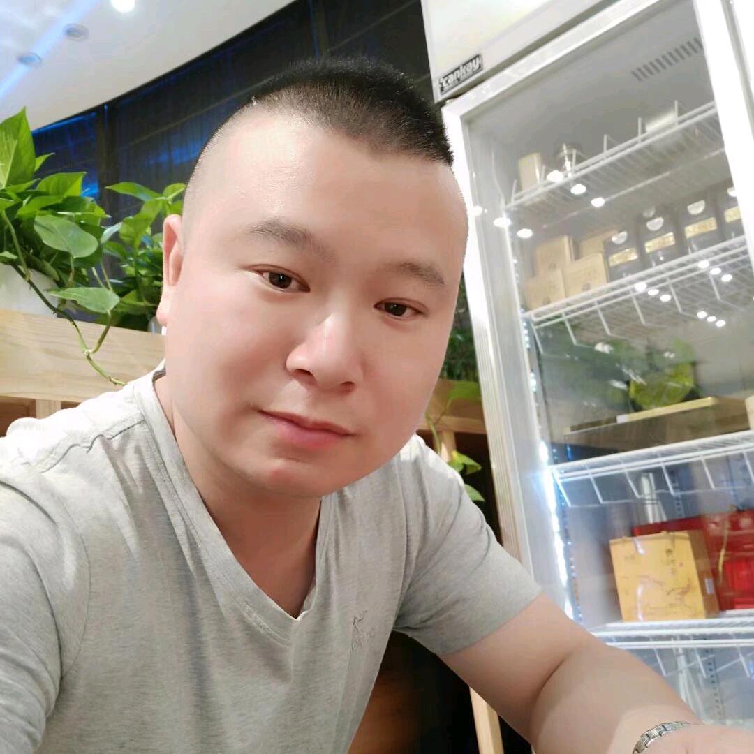 不吃洋葱的小雄