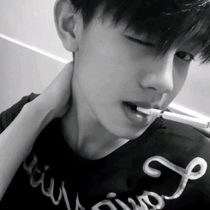 🥀⃟曾經再美᭄也是傷꧀ᩚ࿐