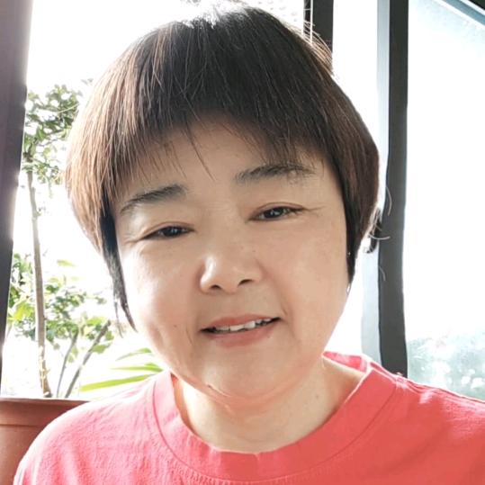 英子