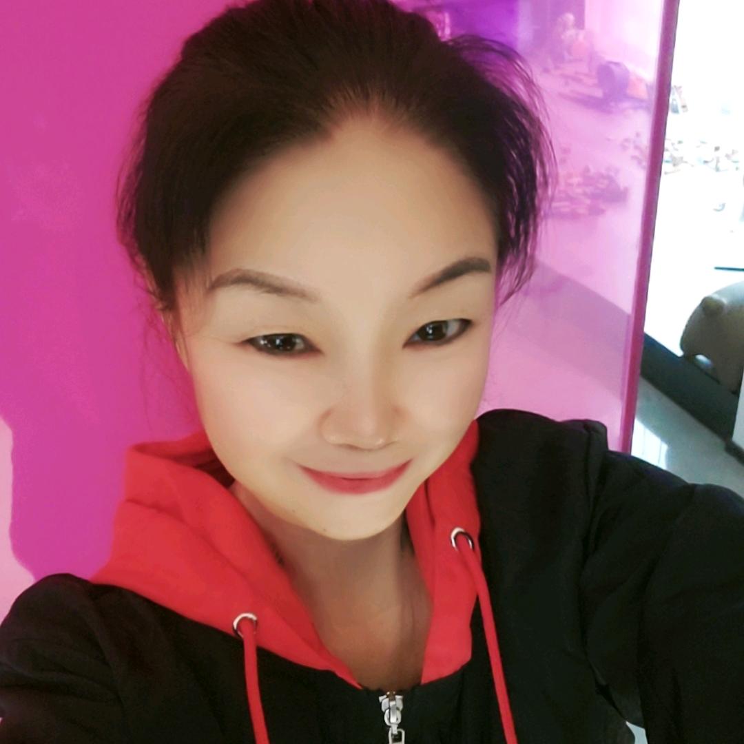 哈小豆🎤首播11.3日早8:51头像