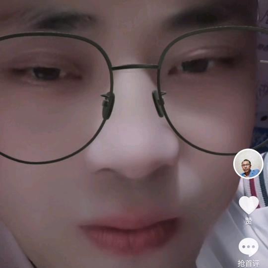 爱吃木鱼花的卡卡西