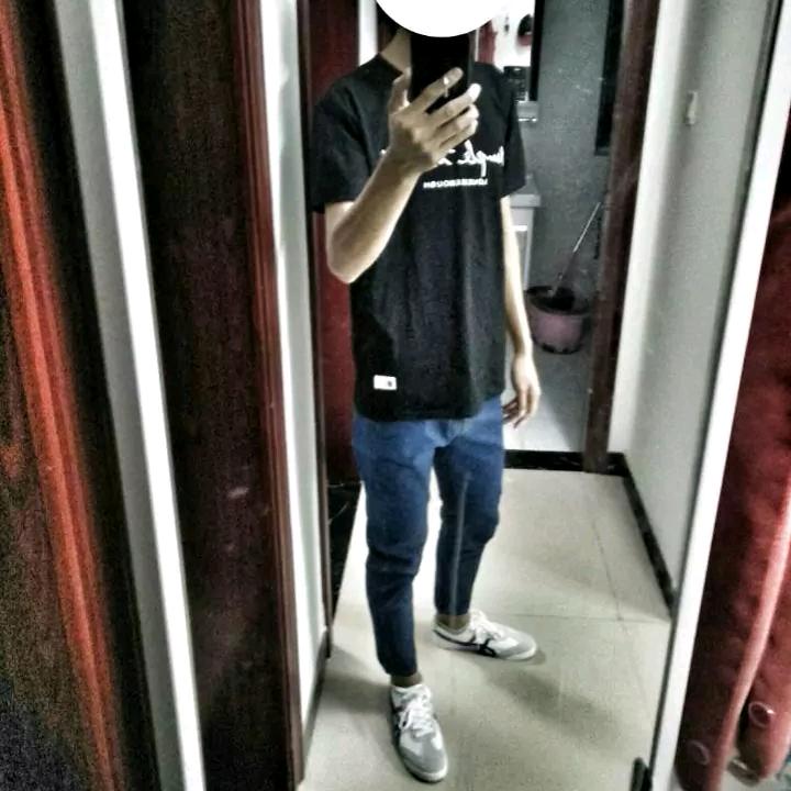 不爱戴眼镜。。。