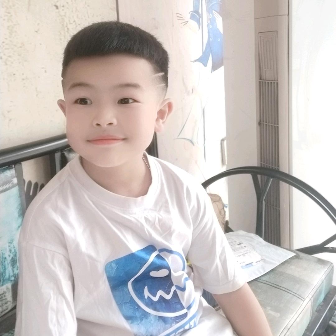 奥特曼不打小怪兽