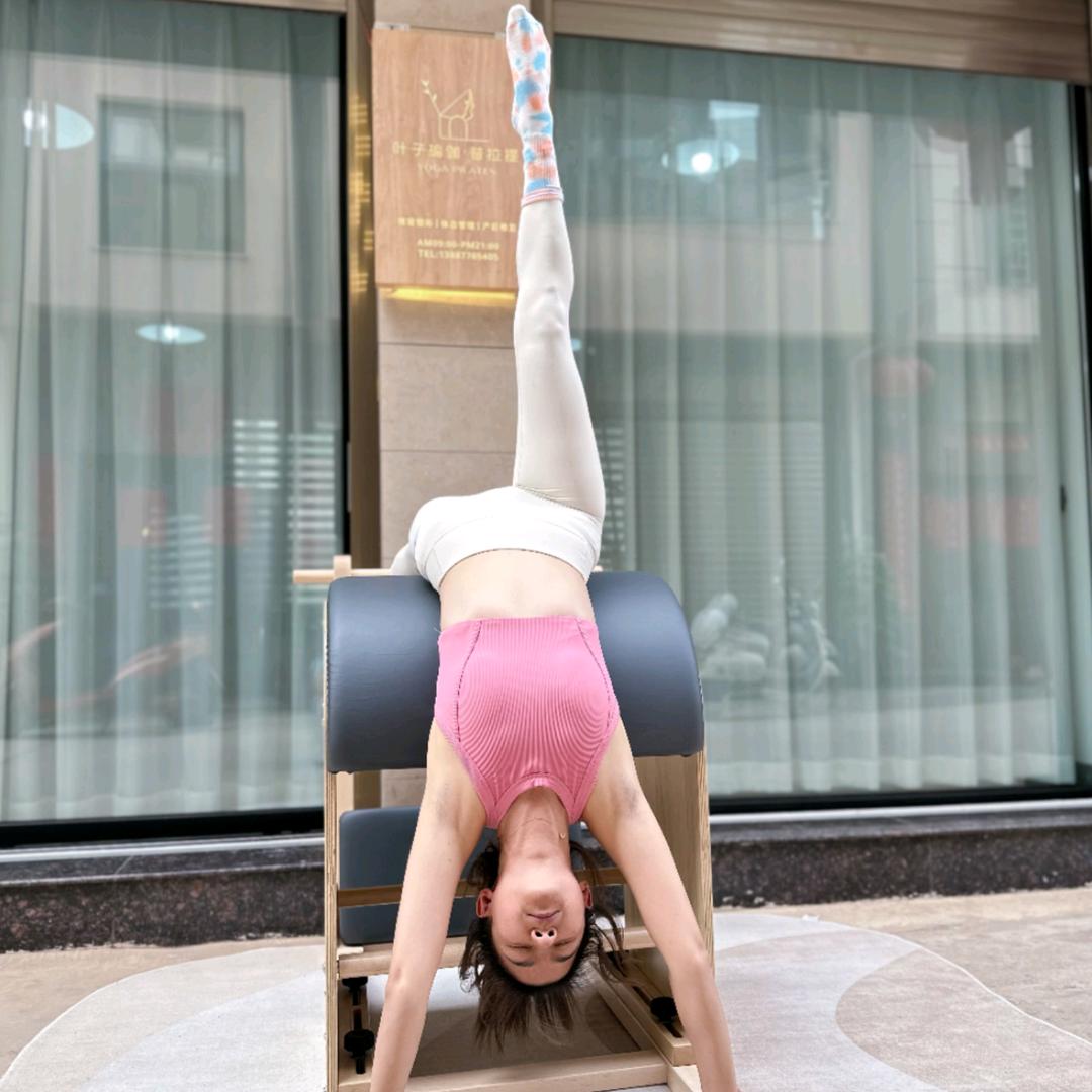 叶子叶（叶子瑜伽·普拉提主题馆馆主）