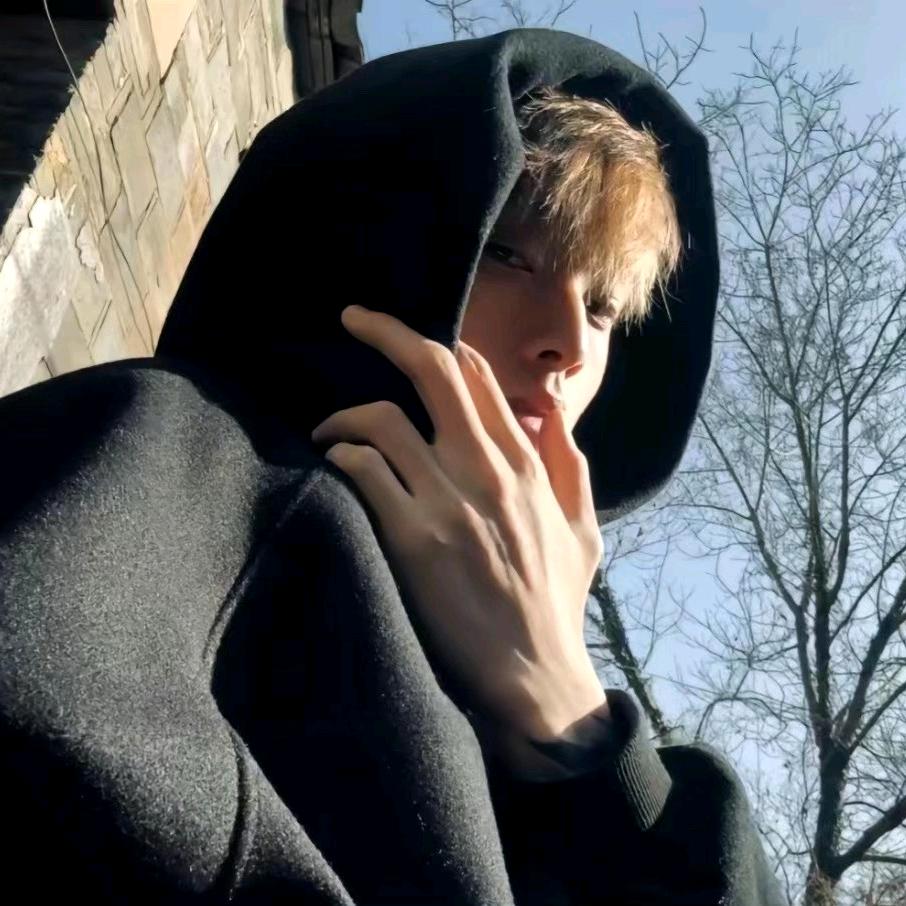 睡那么久干嘛💫