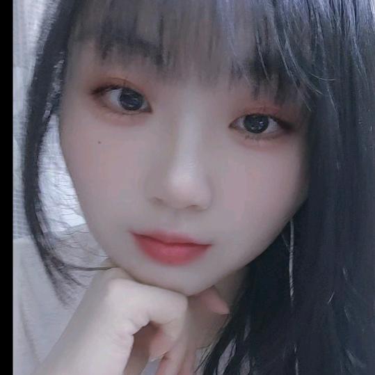 亞大大~💃🎤️（承蒙厚爱）