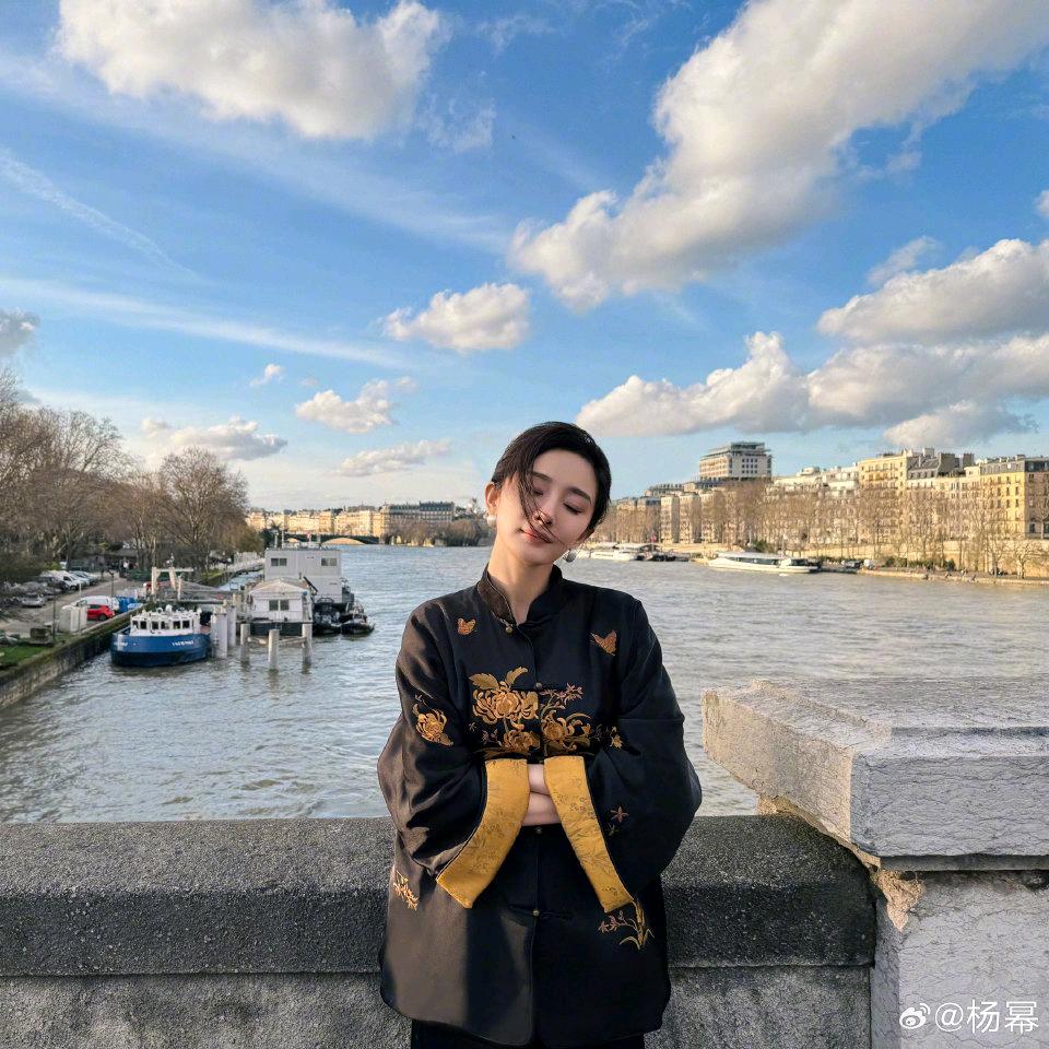 🇨🇳樂洝✨