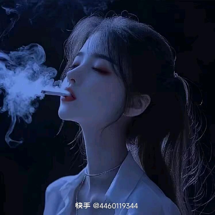 鸣姗依