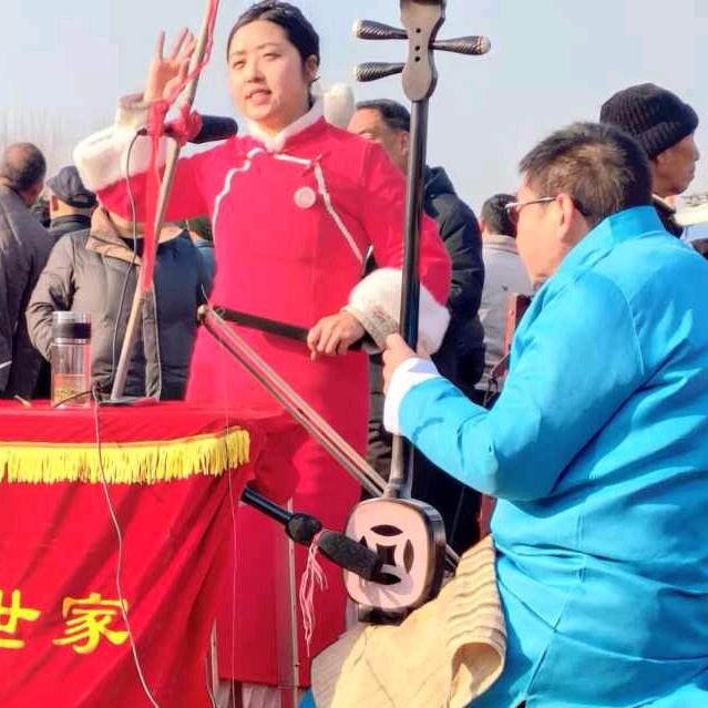 艺凡唱坠子