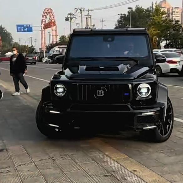 扬亮