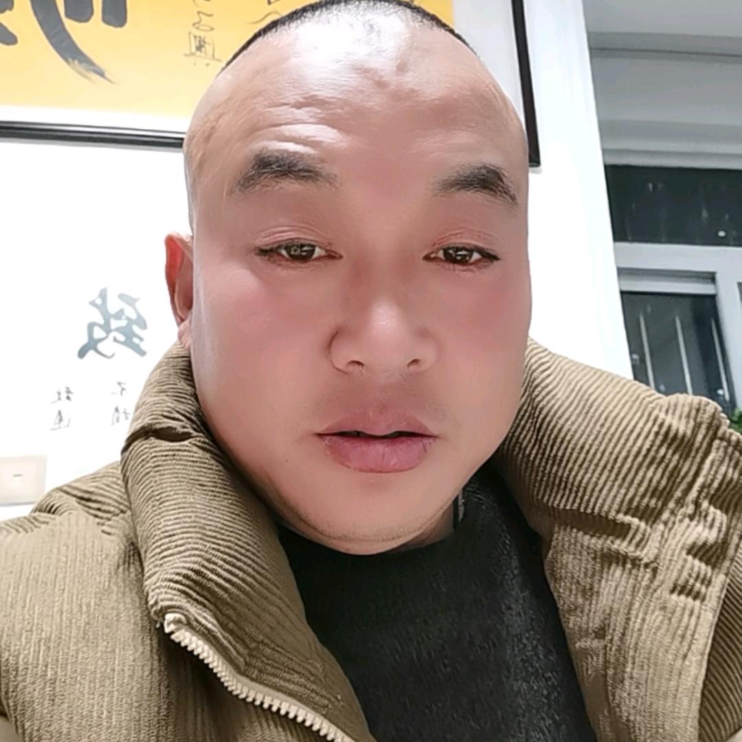 毛毛虫，（礼貌回赞必回）