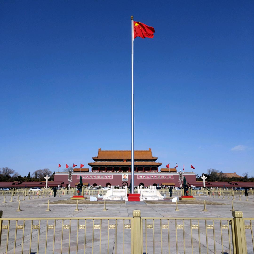 猛踢瘸子的那半条好腿