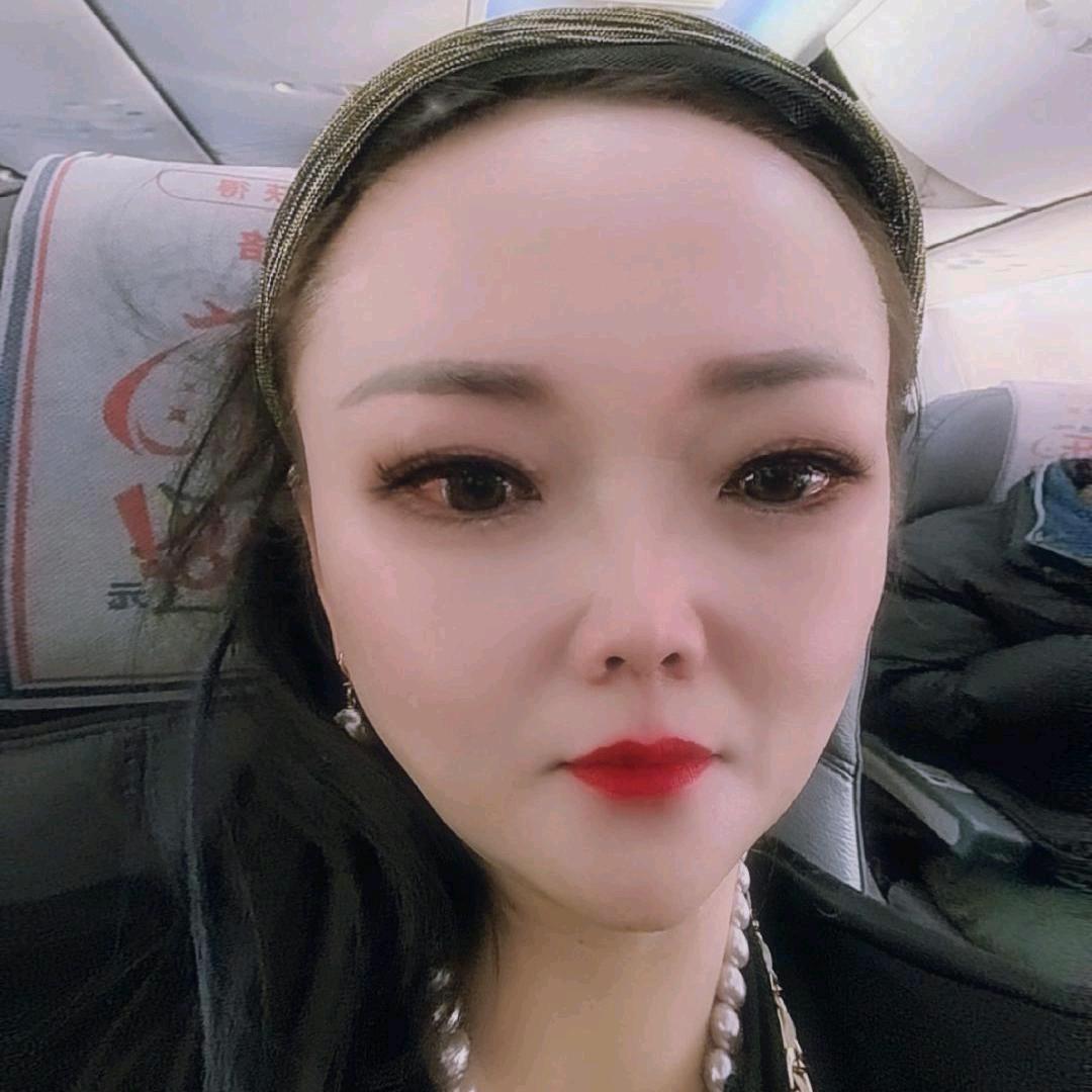 昆明呈贡紫衣女装（丽姐）