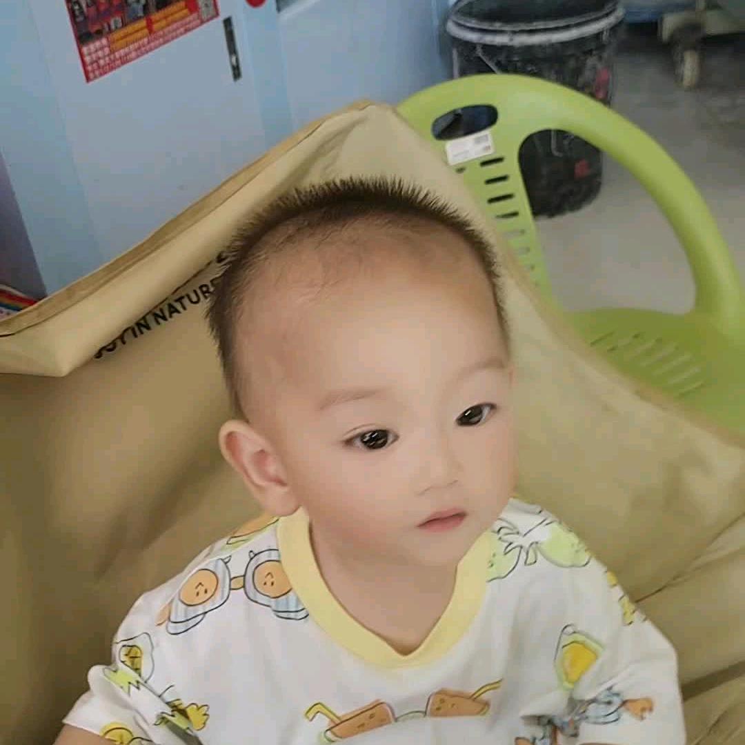 新发地:子弟兵手工馒头店